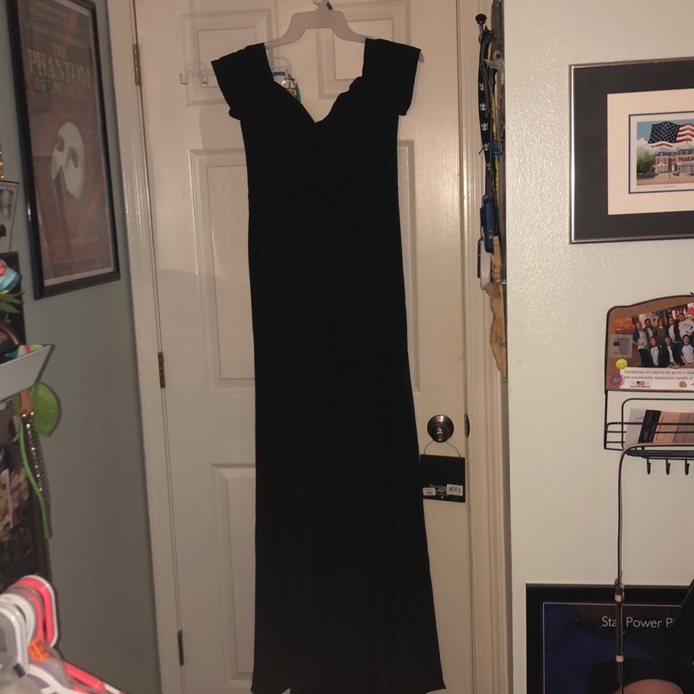 Black Evening Gown - NEW WITH TAGS! Size US 10